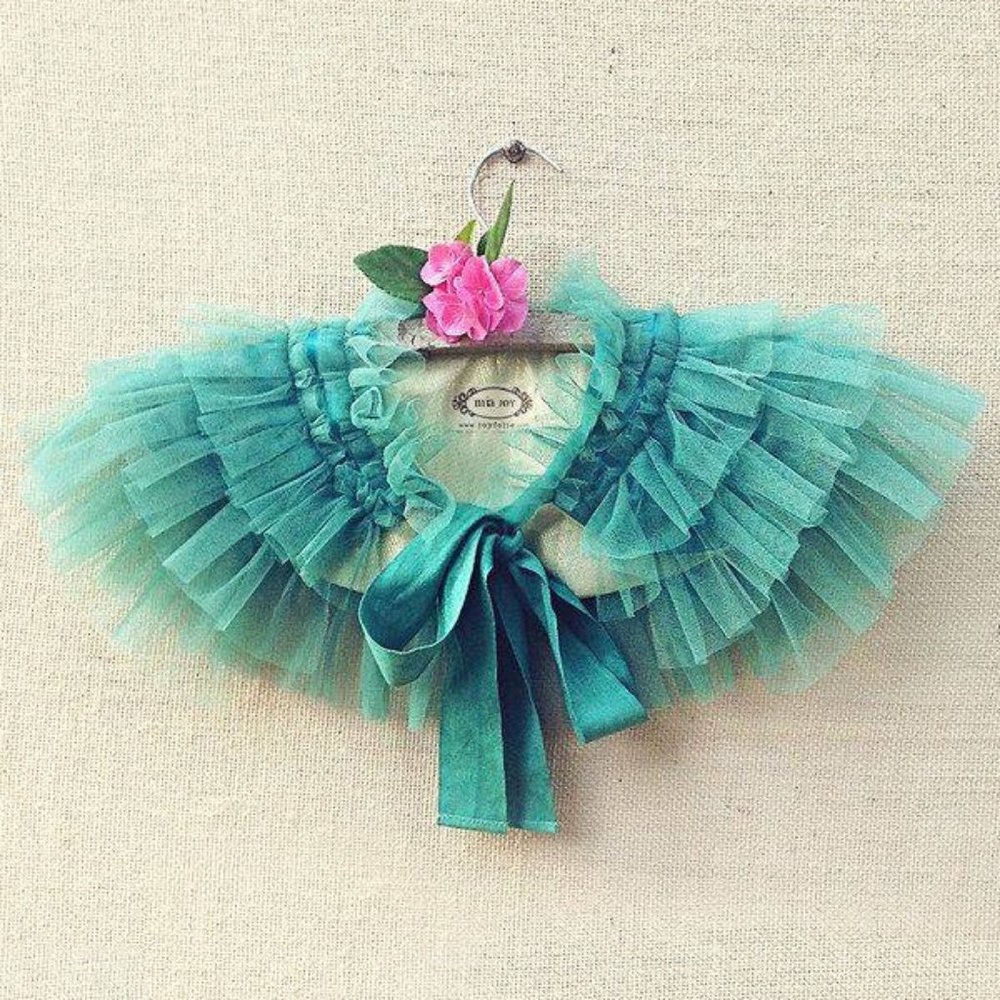 Joyfolie Gia Ruffled Capelet in Marine Green